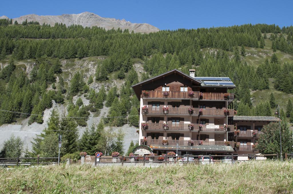 Hotel Vallee De Cogne Exterior photo